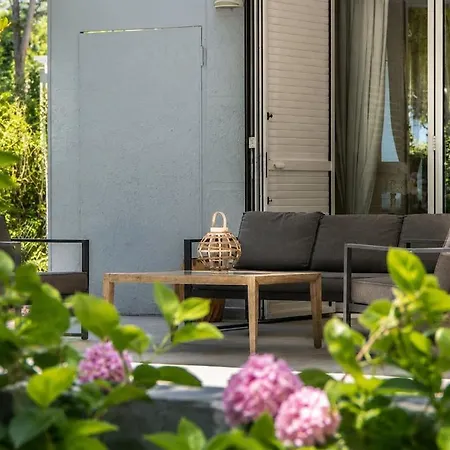 Villa Beachfront Paradise Private Pool & Garden *